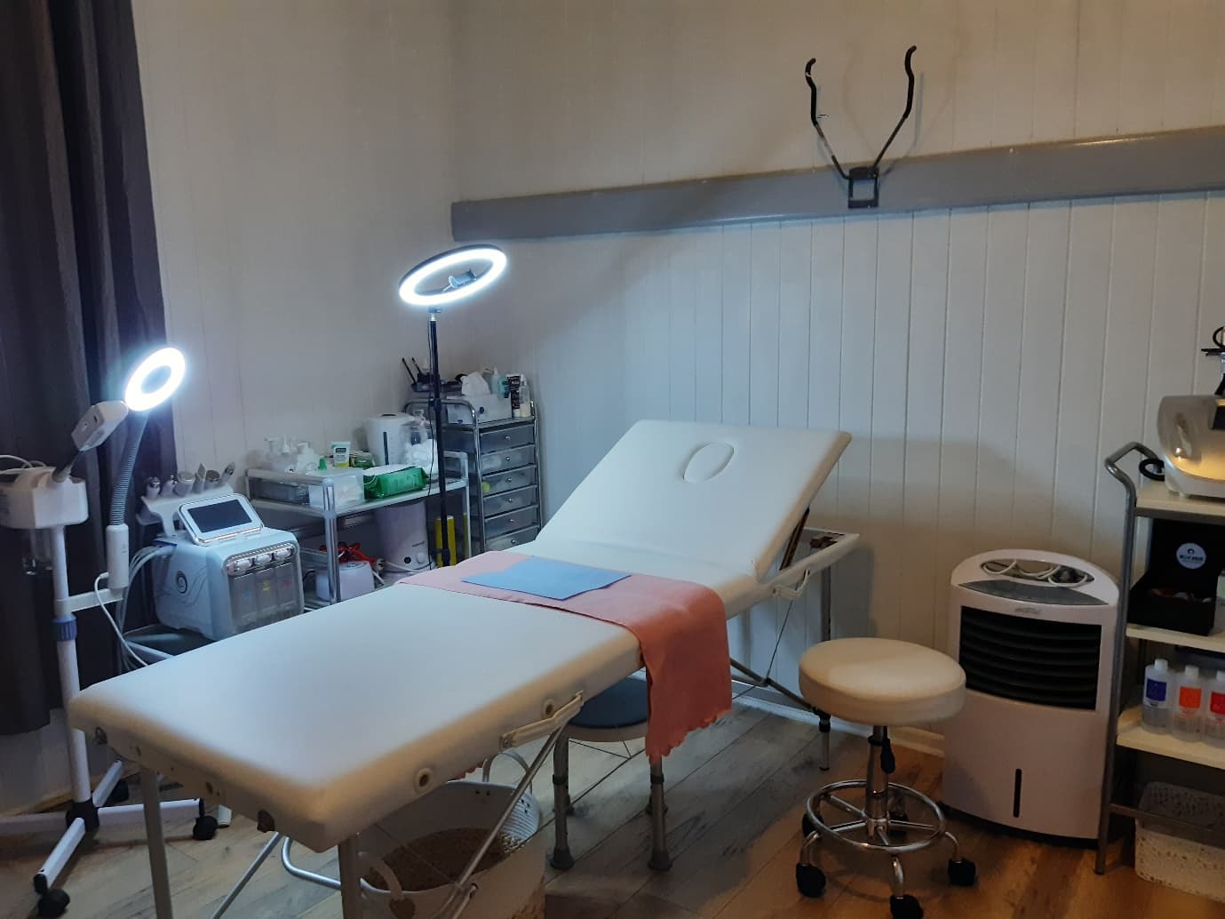 BrowsnSkincare Clinic
